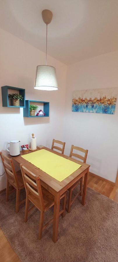 Ilina Apartment Szkopje Kültér fotó