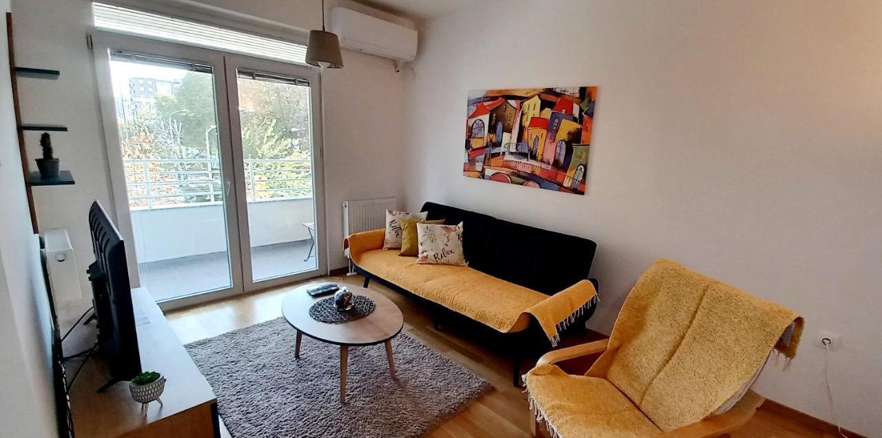 Ilina Apartment Szkopje Kültér fotó
